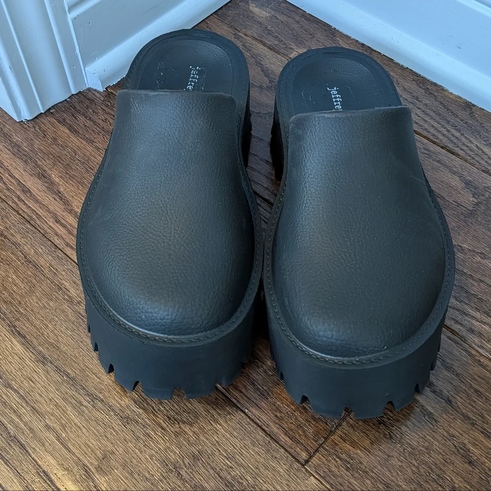 Jeffrey Campbell Black Platform Clog Mules - Picture 2 of 8
